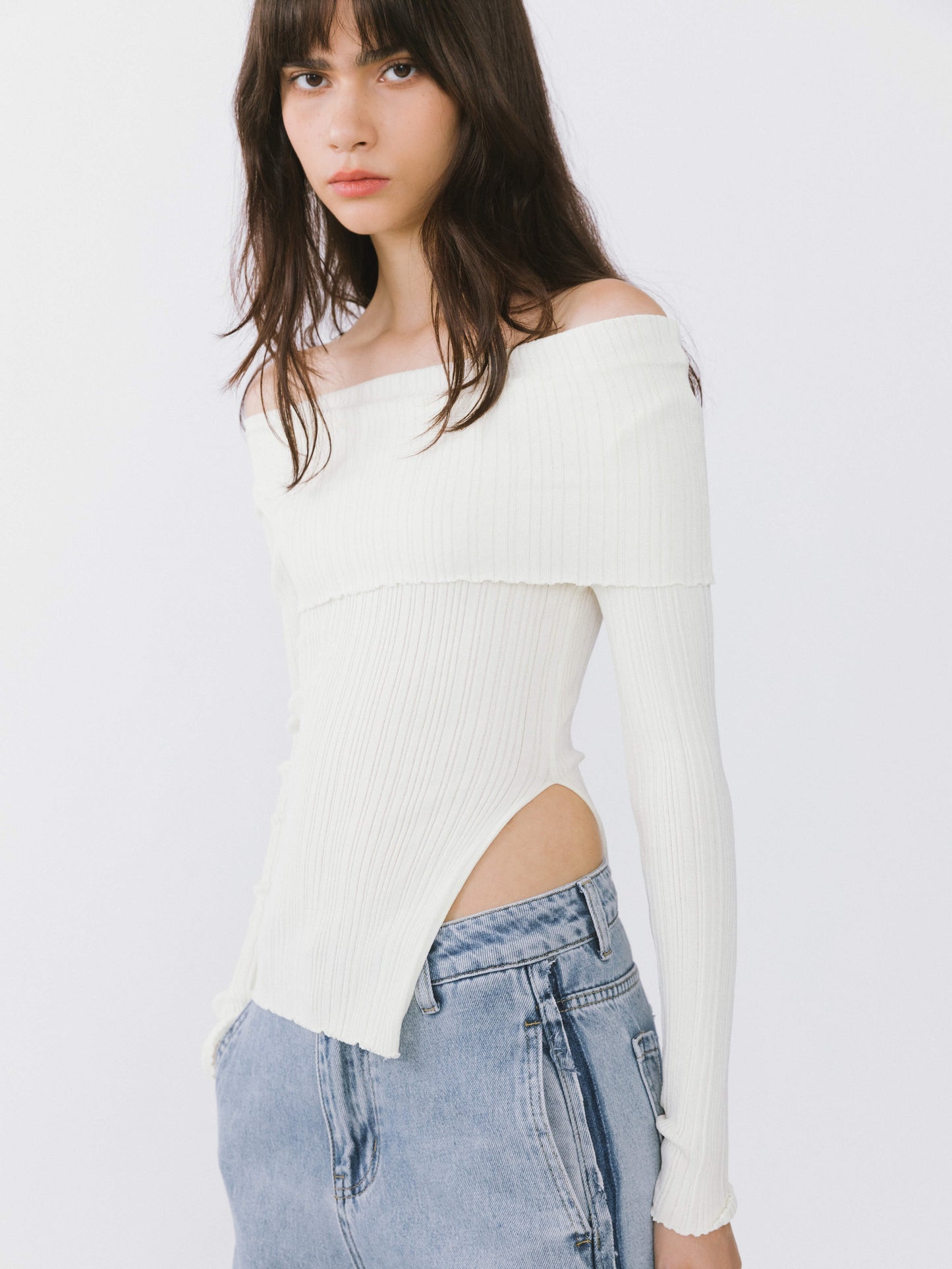 Off-Shoulder Long Sleeve Fitted Top